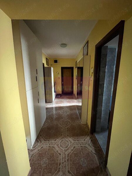 Vanzare apartament 3 camere Unirii-Carrefour